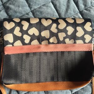 Harvey’s seatbelt Bag - hearts